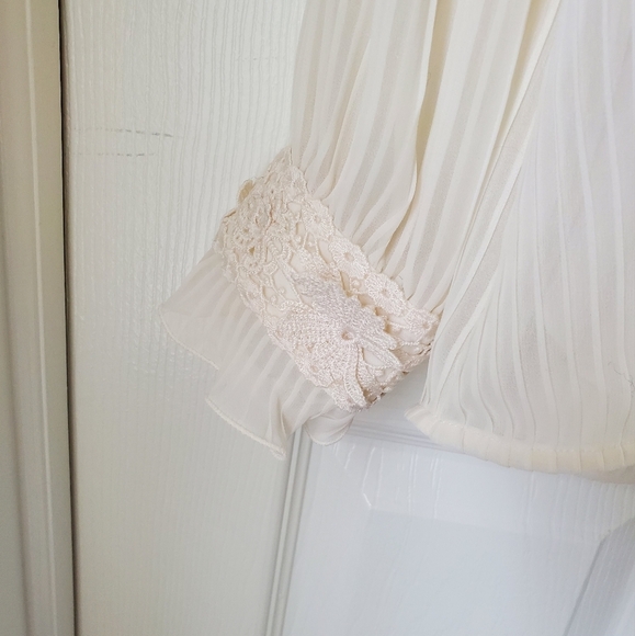 Polo by Ralph Lauren Cream Lace Trim Chiffon Blouse Size Small - Picture 5 of 10